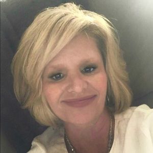 Meet your Posher, Deanna